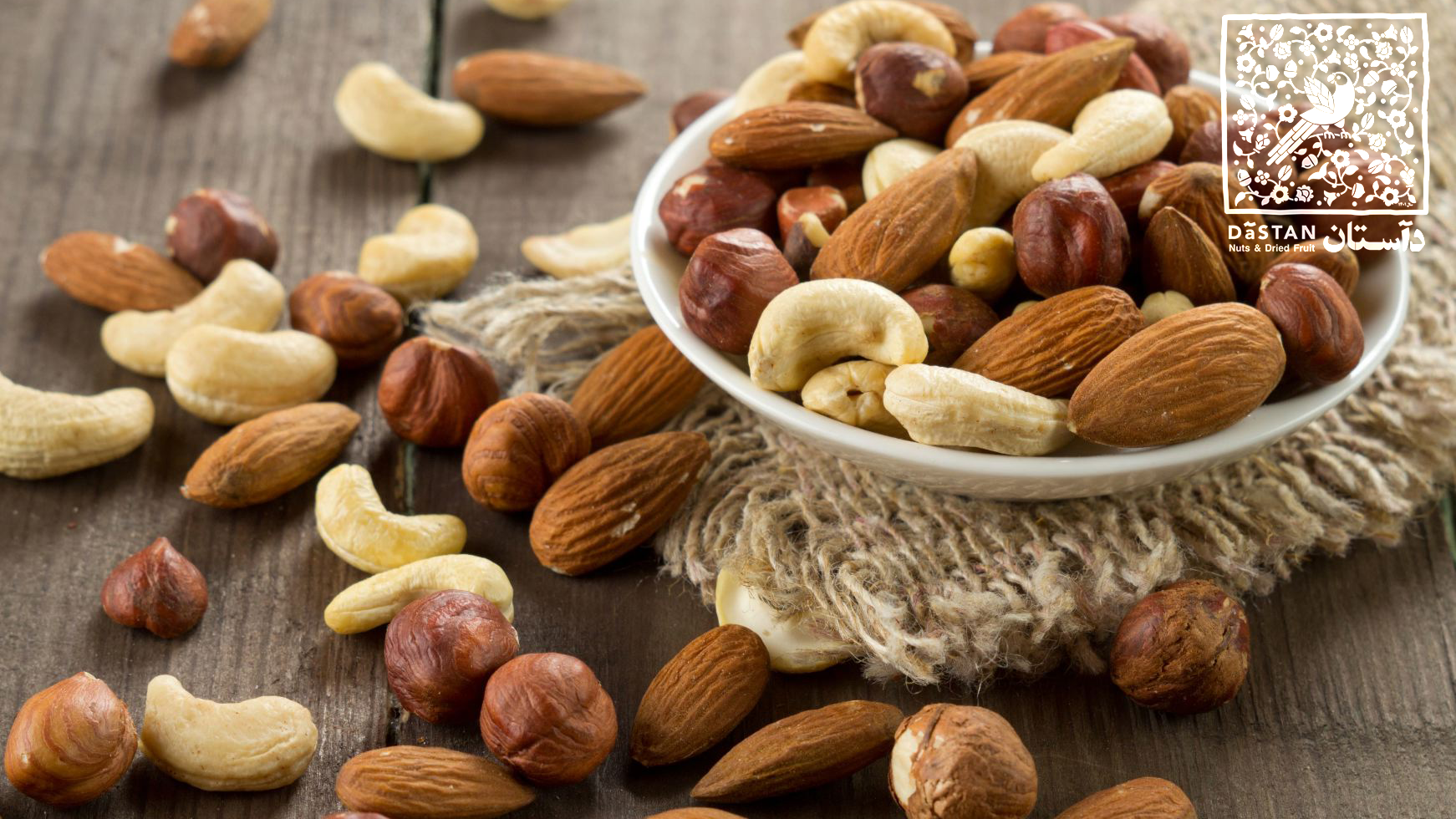 آجیل شور یا بی نمک؛ کدام یک برای سلامت ما بهتر است؟